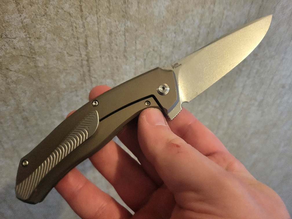 f048c909405f6e65bdb1e26d1a8f593e